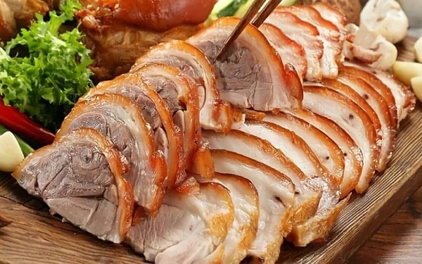 Lợn cắp nách nướng: Hương vị khó cưỡng từ vùng tây Bắc