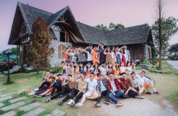 Phim trường Smiley Ville với nhiều cảnh đẹp check in sống ảo, thu hút giới trẻ