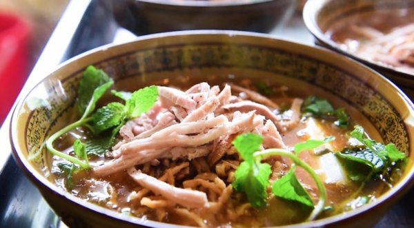 Phở chua Bắc Hà - Một món ăn đặc biệt bạn nên thử khi có dịp ghé ga Phố Lu