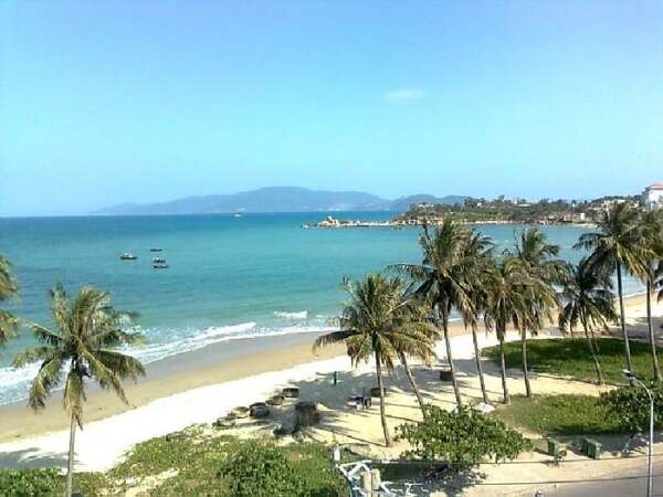 Biển Sầm Sơn - Địa điểm du lịch đáng ghé khi bạn mua vé tàu Hà Nội Bỉm Sơn