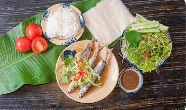 Cá nục hấp cuốn bánh tráng - Món ăn dân dã nhưng ghi trọn điểm 10