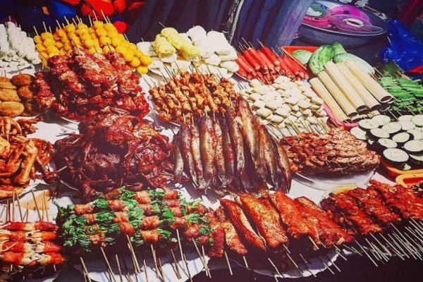 Đồ nướng Sa Pa bán dọc các con phố từ chiều tối