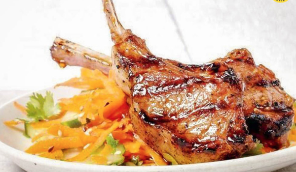 Vé tàu Dĩ An Tháp Chàm đưa bạn đến với xứ sở nuôi cừu lớn nhất Việt Nam. Tại đây bạn có thể thưởng thức món thịt cừu nướng thơm ngon