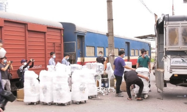 Hàng hoá cần được bao bọc kỹ trước khi vận chuyển