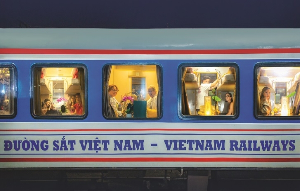 Kinh nghiệm đi tàu hỏa đêm: Ngủ thế nào cho ngon giấc?