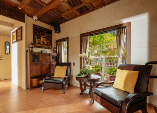 Không gian vintage trên tàu Năm Cửa ô